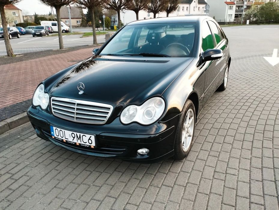 Mercedes-Benz Klasa C Salon Polska, bogate wyposażenie, 2.6 V6, 4 MATIC, bardzo dobry stan