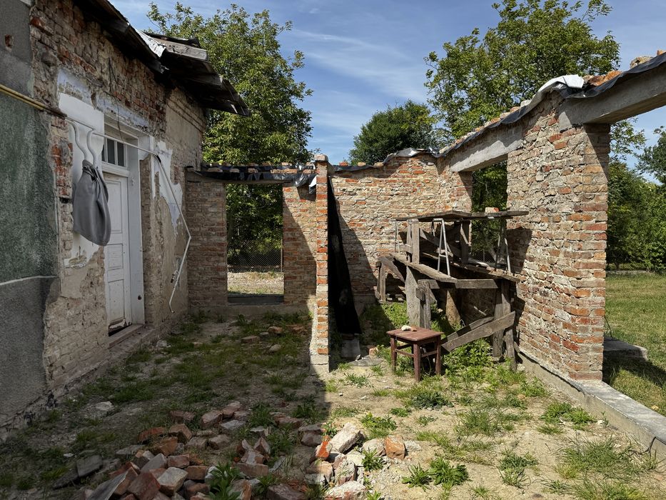 будинок , хата смт.Красне