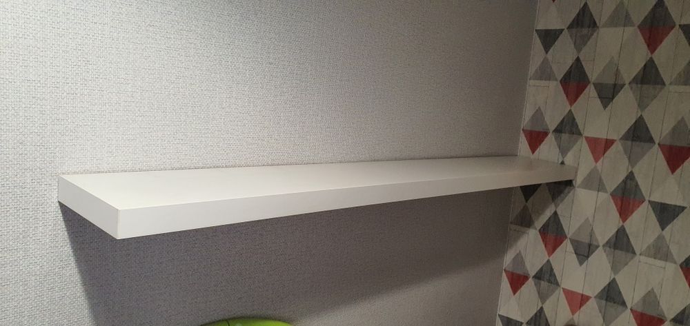 Półka biała wisząca ikea