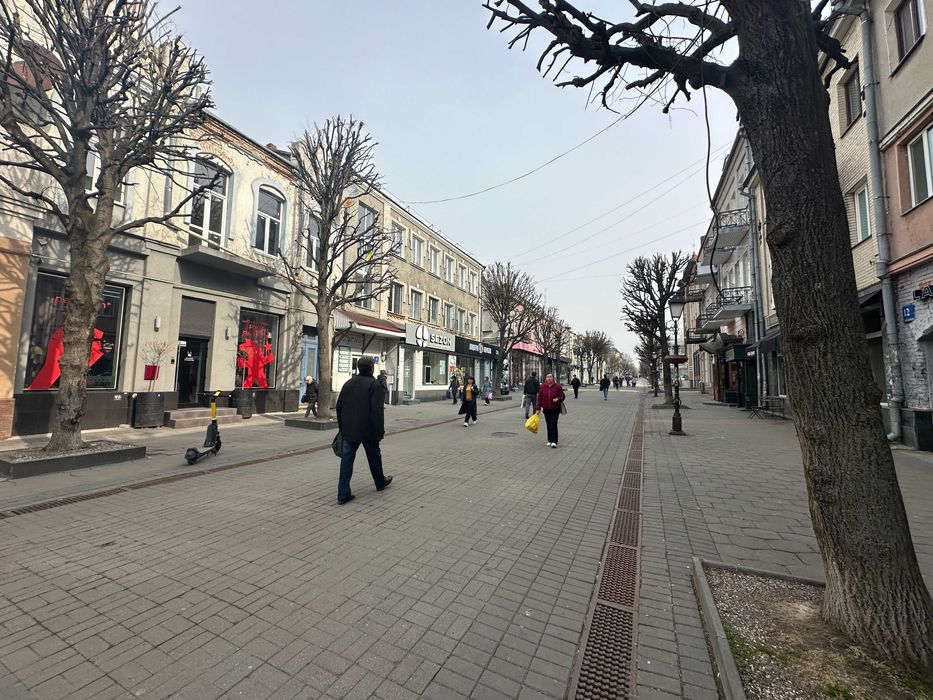 Оренда фасадного приміщення по вул. Лесі Українки!