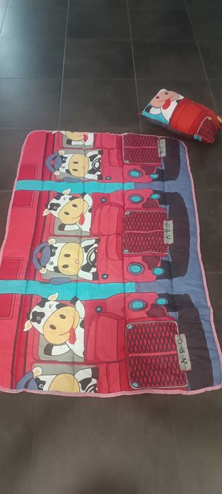 Novo edredão cama de bebé