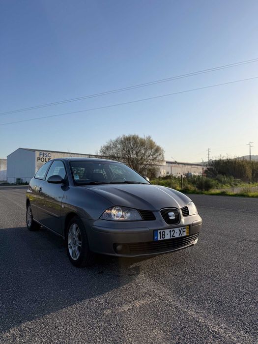 SEAT IBIZA 1.4 TDI - COMO NOVO