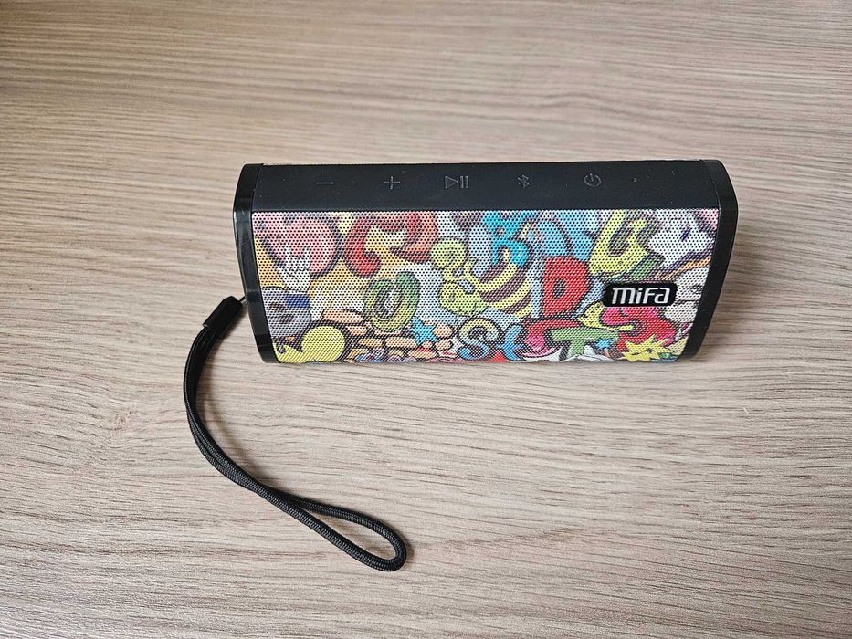 Портативна акустика Mifa A10 Black-Graffiti 10 Вт IP45 Bluetooth 4.2
