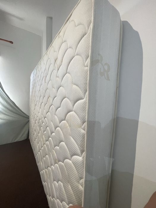 Sommier 195x140 cm + Colchão