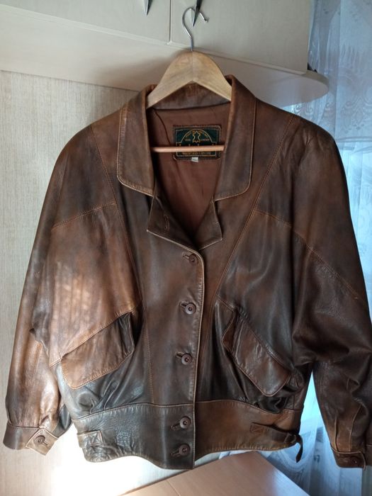 Кожаная куртка женская  фирмы "Lakeland" Англия. Натуральная кожа.