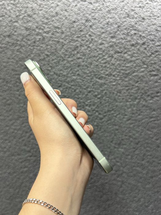 IPHONE 15 256 Green