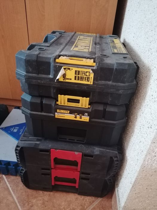Sprzedam skrzynki narzędziowe