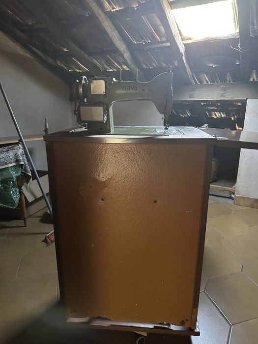 Maquina de custura Oliva