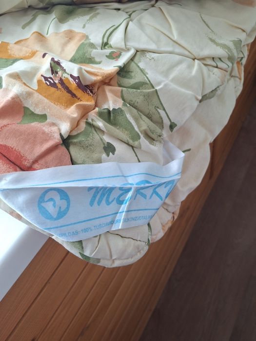 Продаются одеяла, покрывала б/у разные