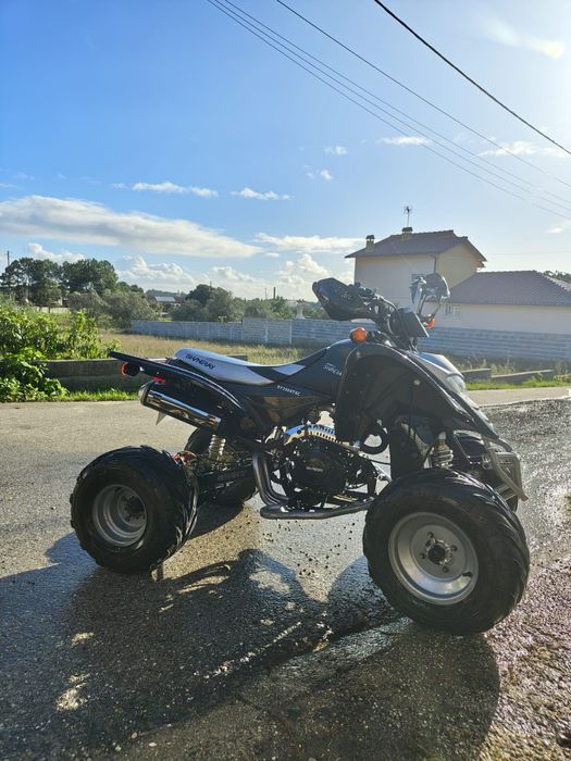 Moto 4 250cc como nova