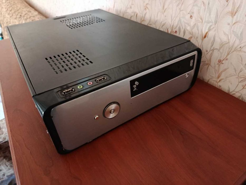 Компьютер для работы и учебы. Xeon 2650v4 8/500 gb