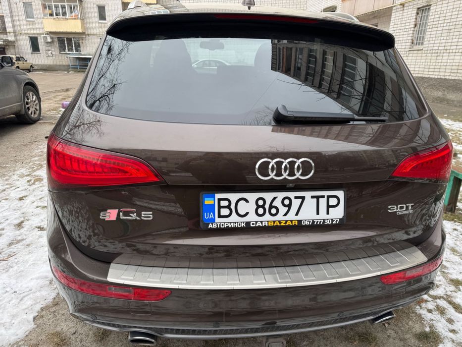 Продам Audi q5 2012