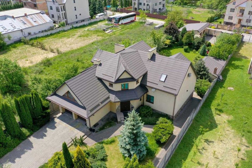 Продаж будинку з ремонтом у с. Зимна Вода