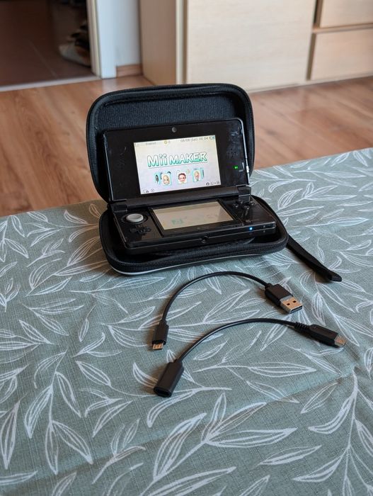 Nintendo 3DS, 16GB SD, Luma CFW BDB stan