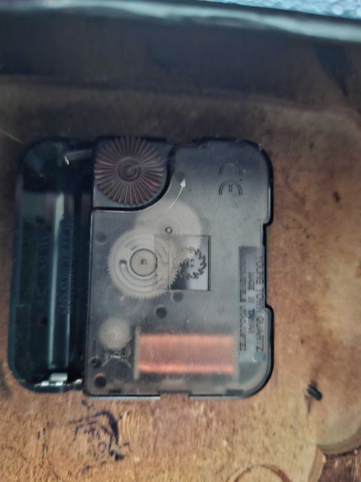 Zegar BECHA drewniany ścienny