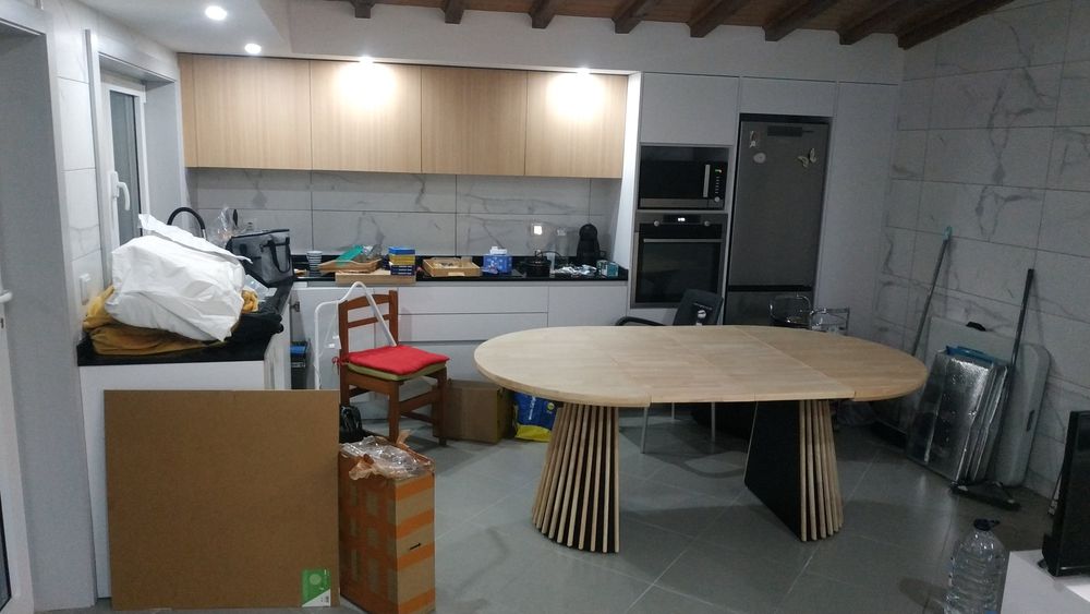 Mesa redonda extensível