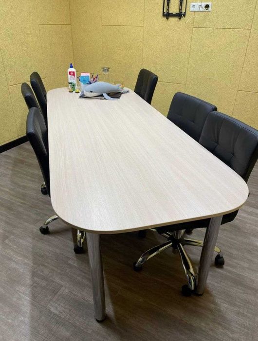 Стіл великий (для переговорної кімнати)