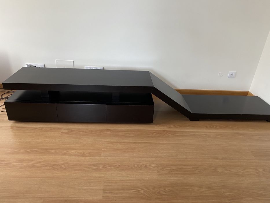 Movél de Televisão