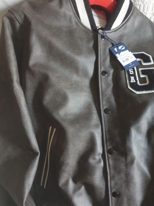 Blusão tipo americano Gant