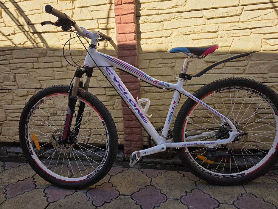 Продам велосипед  Cyclone