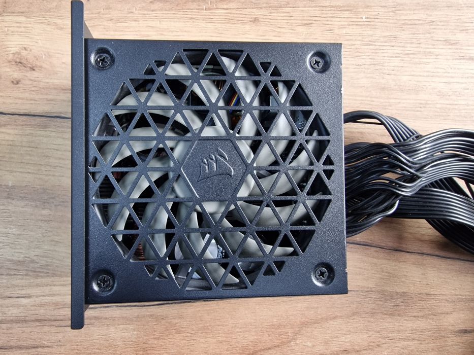 Модульний БЖ Corsair SF1000L 1000W Gold (SFX-L) з підтримкою PCIe 5.0