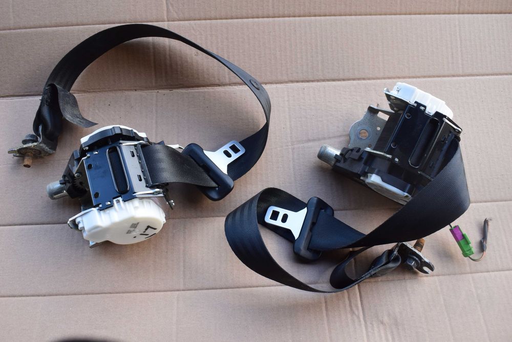 pas bezpieczeństwa lewy prawy VOLVO XC60 I 12r. 398.01844