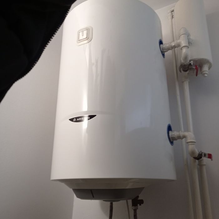 Bojler podgrzewacz do wody co dwufunkcyjny ariston 60l