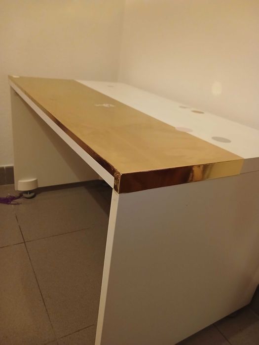 Secretária  90cm x 43cm x 55cm