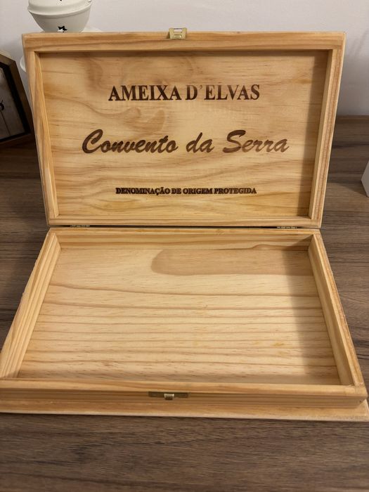 Caixa de madeira