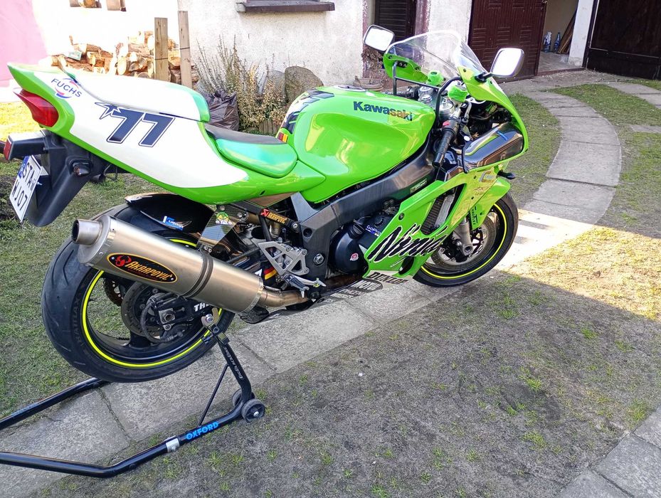 Zx7r zxr750 CBR 900rr