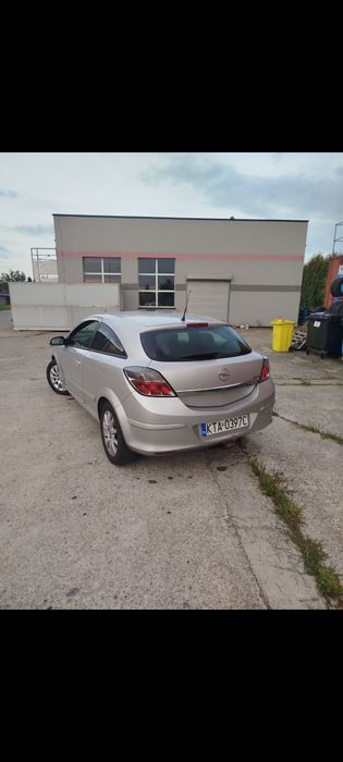 Opel Astra H GTC