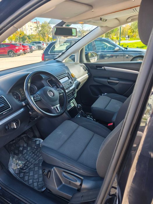 VW Sharan 7 Lugares Nacional - Em bom estado Assistida na Marca