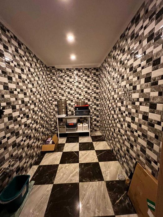 Окрема будівля, Обладнана Клініка, Офіс, Вирлиця, ТОРГ, співпрацюю