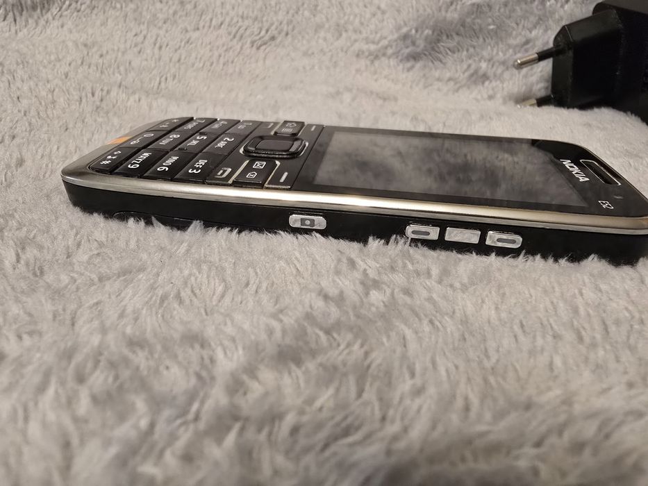 Telefon Nokia E52 Orange