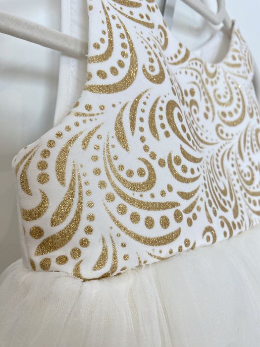 Ошатна дитяча сукня Зіронька