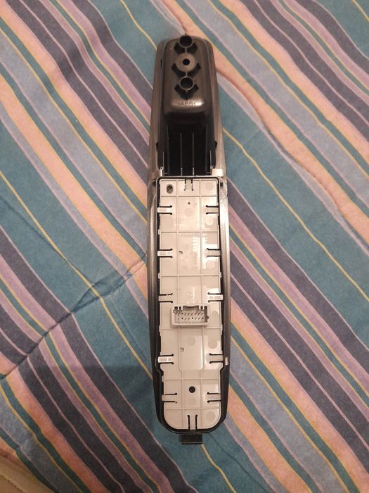 Botões dos  vidros renault