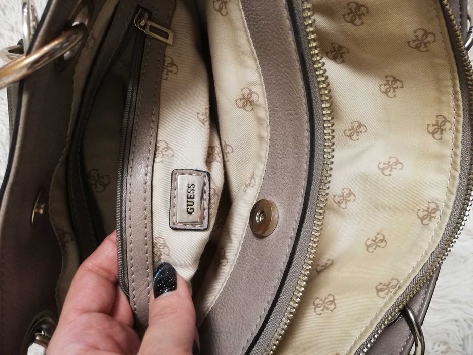 torebka Guess beżowa TOREBKA GUESS VG709423/FOREST SZOPERKA