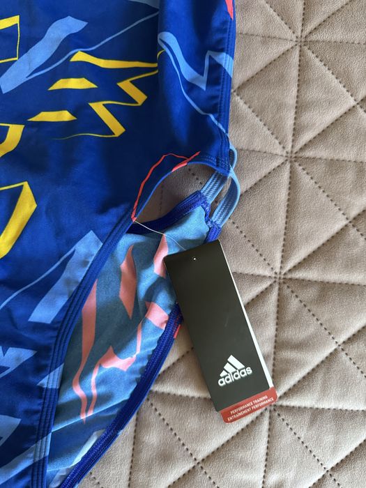 Продам купальник на дівчинку Adidas