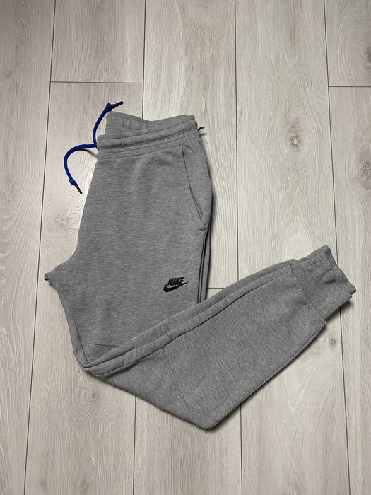 NIKE Tech Fleece r.S oryginalne spodnie sportowe męskie