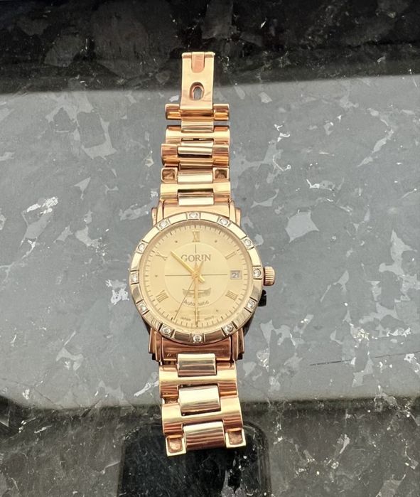 Продам золотий годинник!!