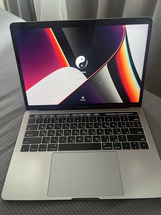 MacBook本体 Apple MacBook Pro 13 2017 i5/8GB/250Gb MacBook Pro 13'' 2017, i5 8 / 128GB (A1708), АКБ 89% - купить в