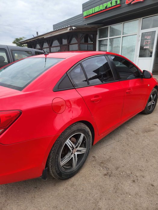 Шевроле Круз LS 2010