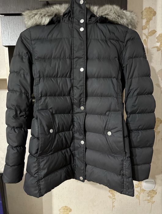 Tommy Hilfiger жiноча пухова парка куртка С