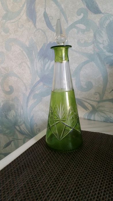 Зеленый графин штоф, винтаж