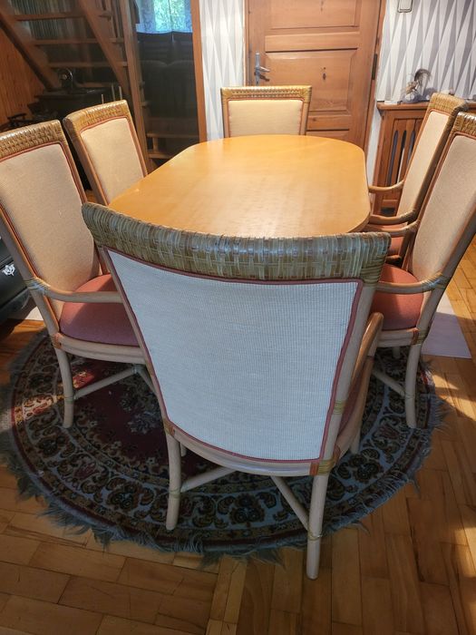 Zestaw stół i 6 krzeseł