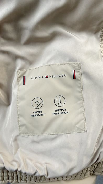 Продам пуховік Tommy Hilfiger
