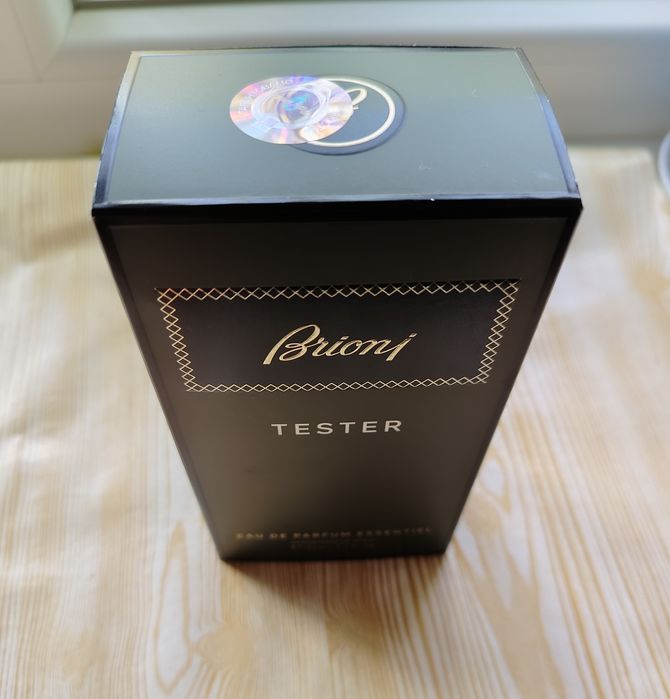 Парфюм чоловічий Brioni Essentiel