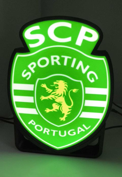 Luminária Sporting Clube de Portugal com tomada e USB