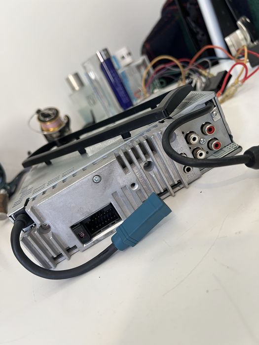 Alpine CDE-103BD Bluetooth