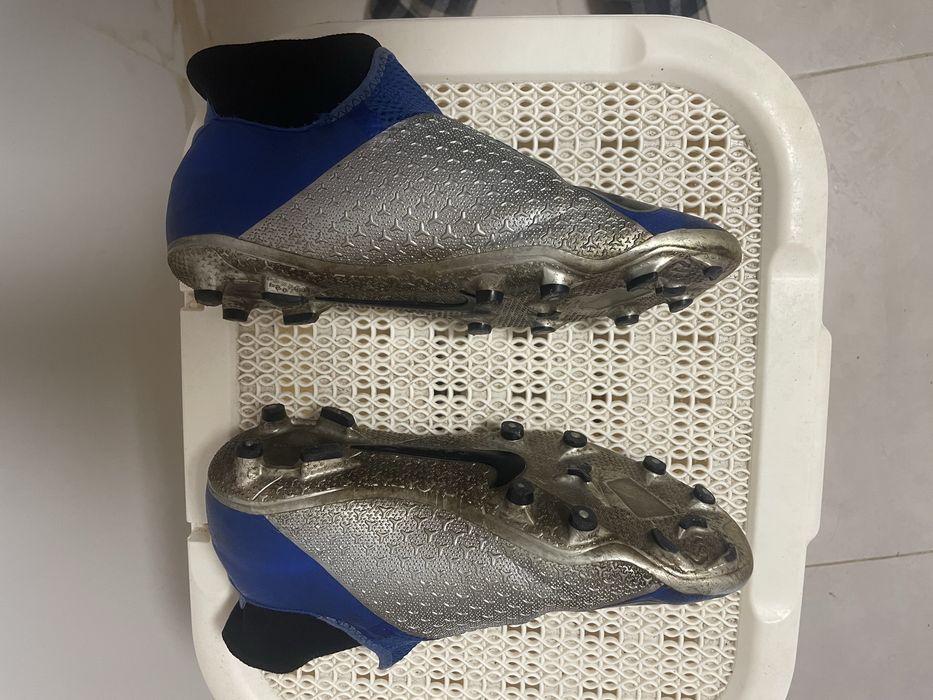 Chuteiras Nike em bom estado N. 41